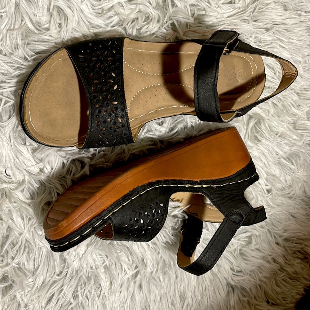 worn once, atalina sandles with little heel